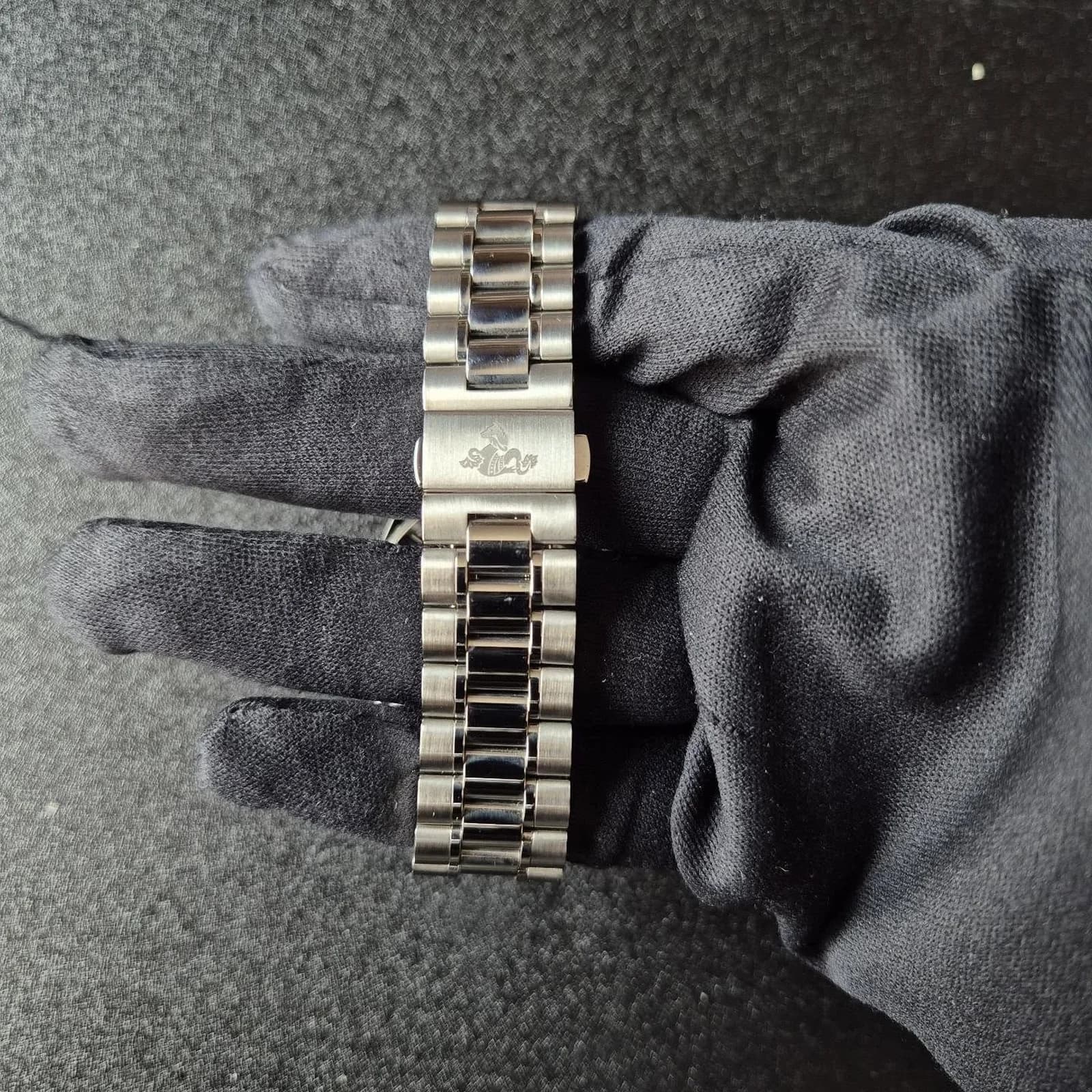 Thumb Speedmaster Co-Axial 38 Stainless Steel / Blue / Bracelet