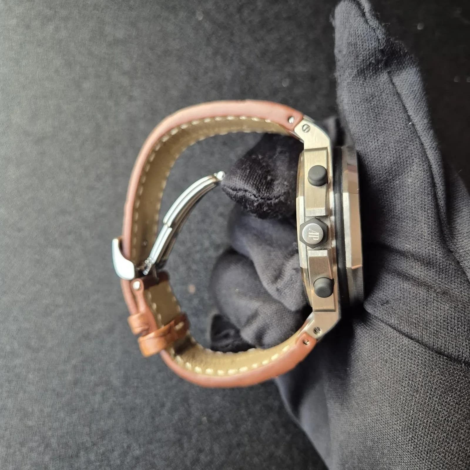 Thumb Royal Oak Offshore Safari