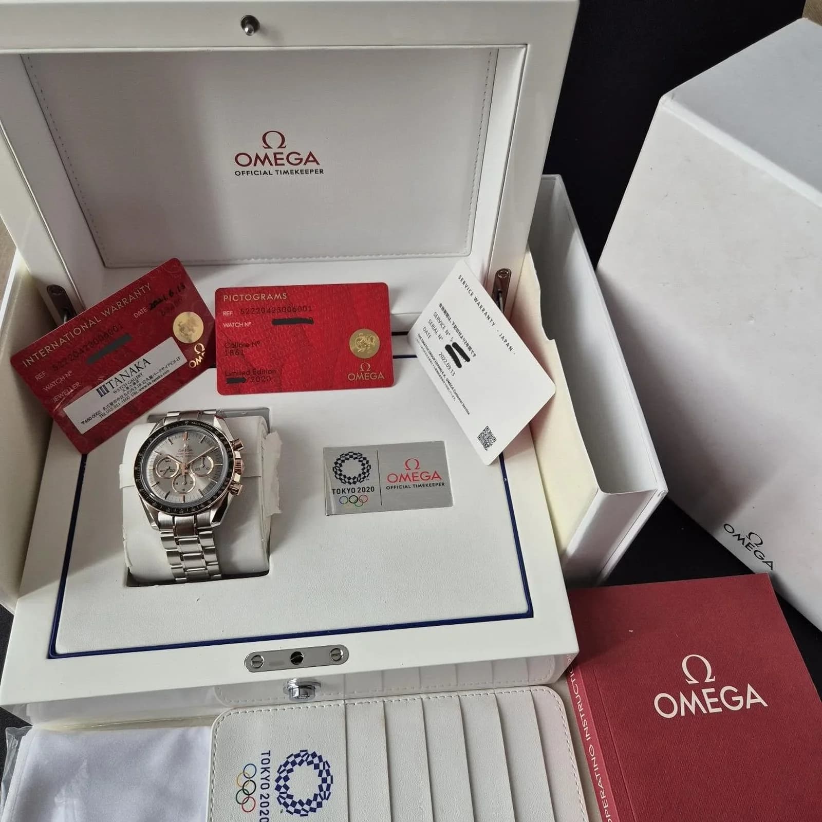 Thumb Speedmaster Professional Moonwatch Stainless Steel / Sedna Gold / Grey / Tokyo Olympics