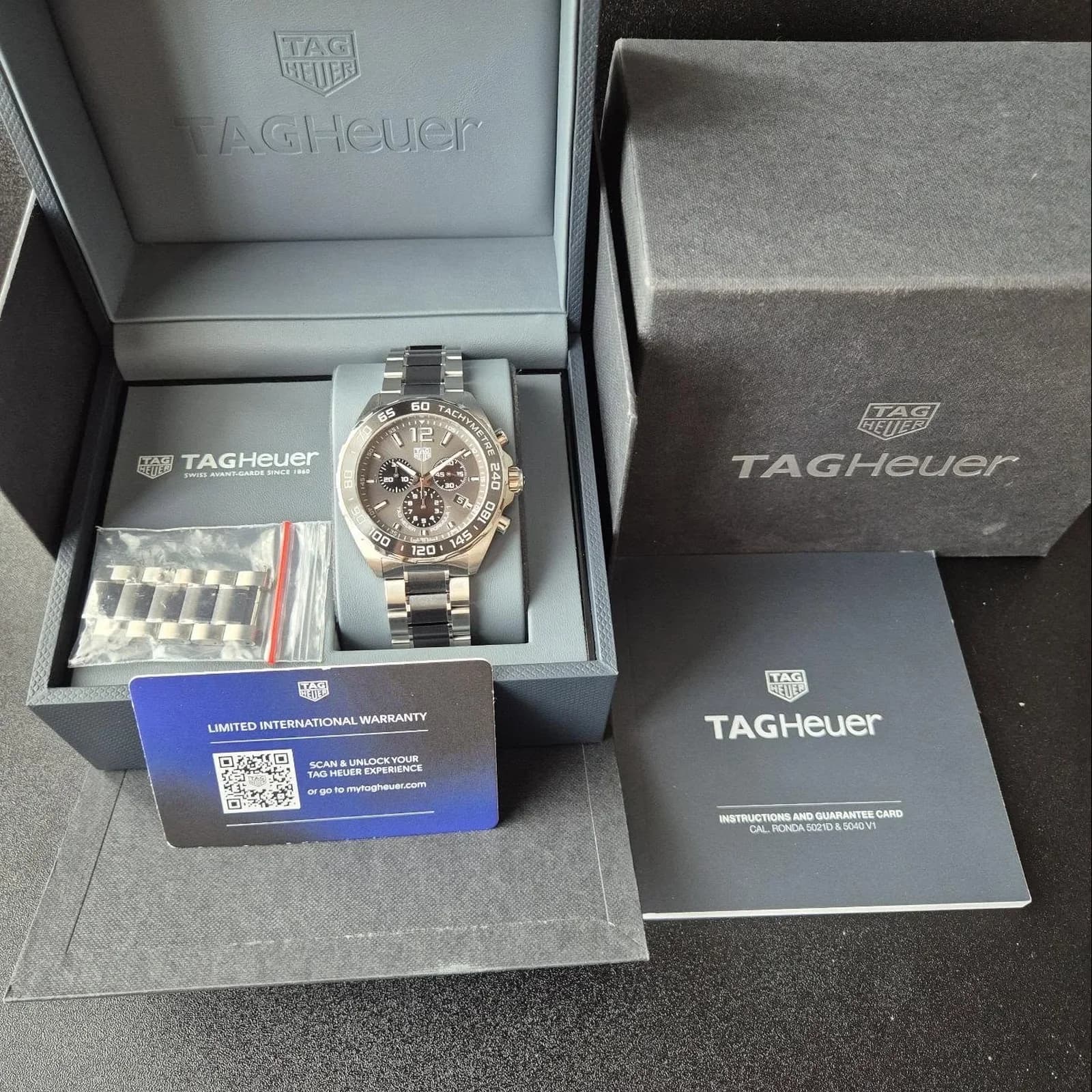 Thumb Formula 1 Chronograph Quartz 43 Stainless Steel / Black