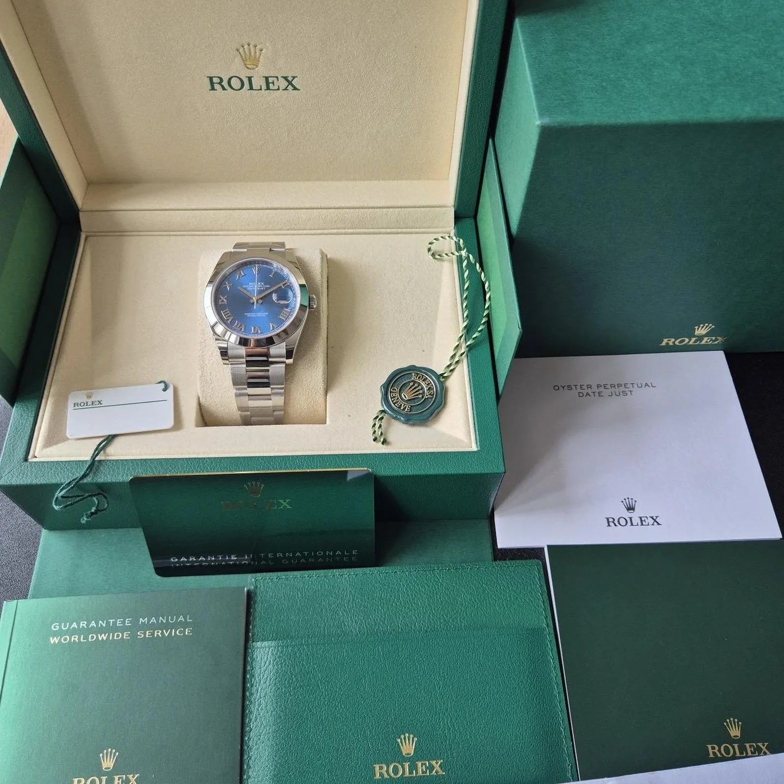 Thumb Datejust 41 Stainless Steel Smooth / Blue - Roman / Oyster