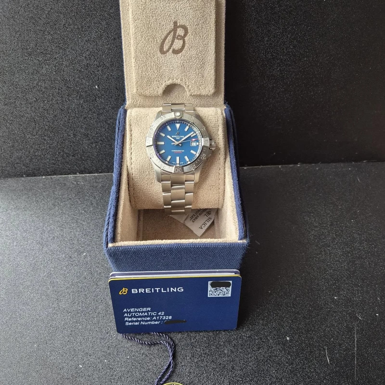 Thumb Avenger Automatic 42 Stainless Steel / Blue / Bracelet