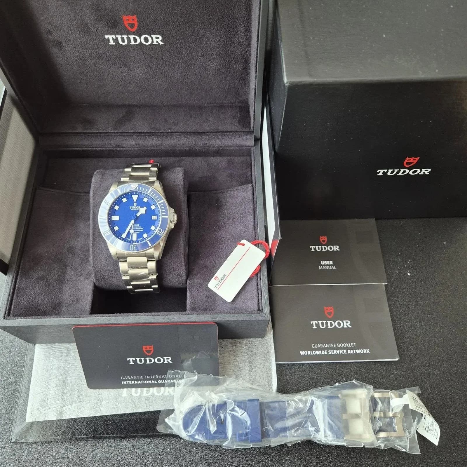 Thumb Pelagos Titanium / Blue / Bracelet
