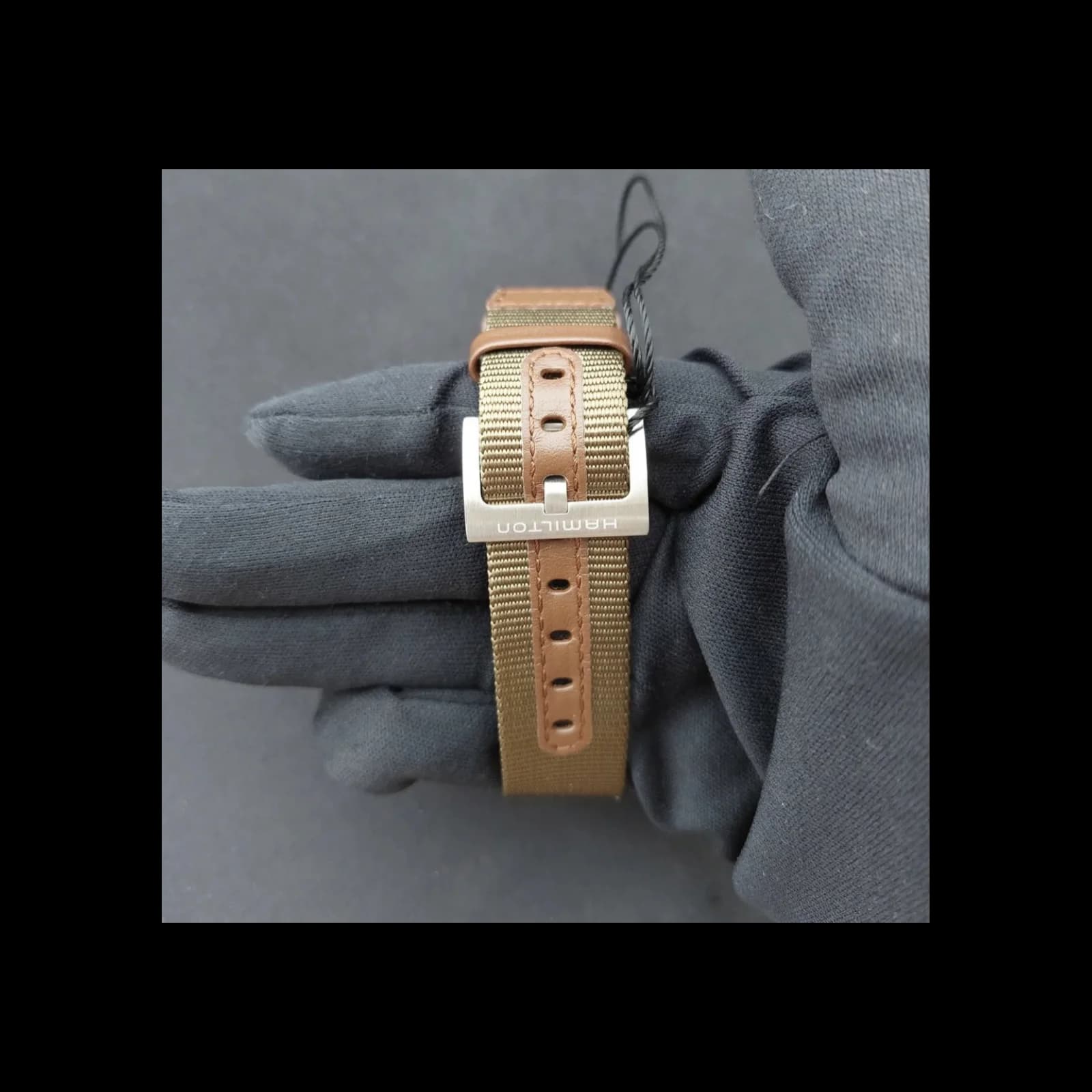 Thumb Khaki Field Mechanical 38