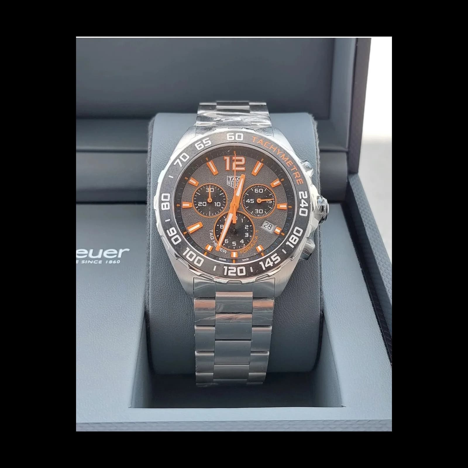 Thumb Formula 1 Chronograph Quartz Stainless Steel / Grey - Orange / Bracelet