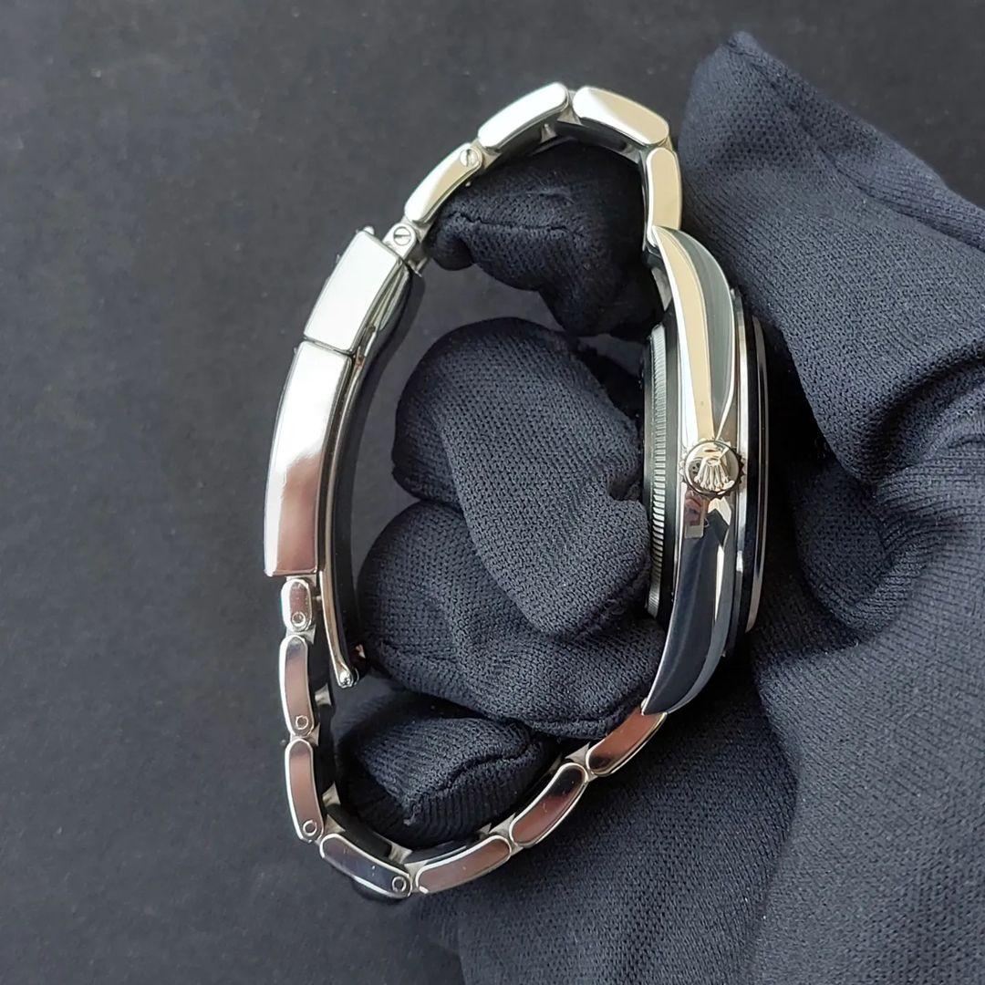 Thumb Explorer 39 Stainless Steel / Black