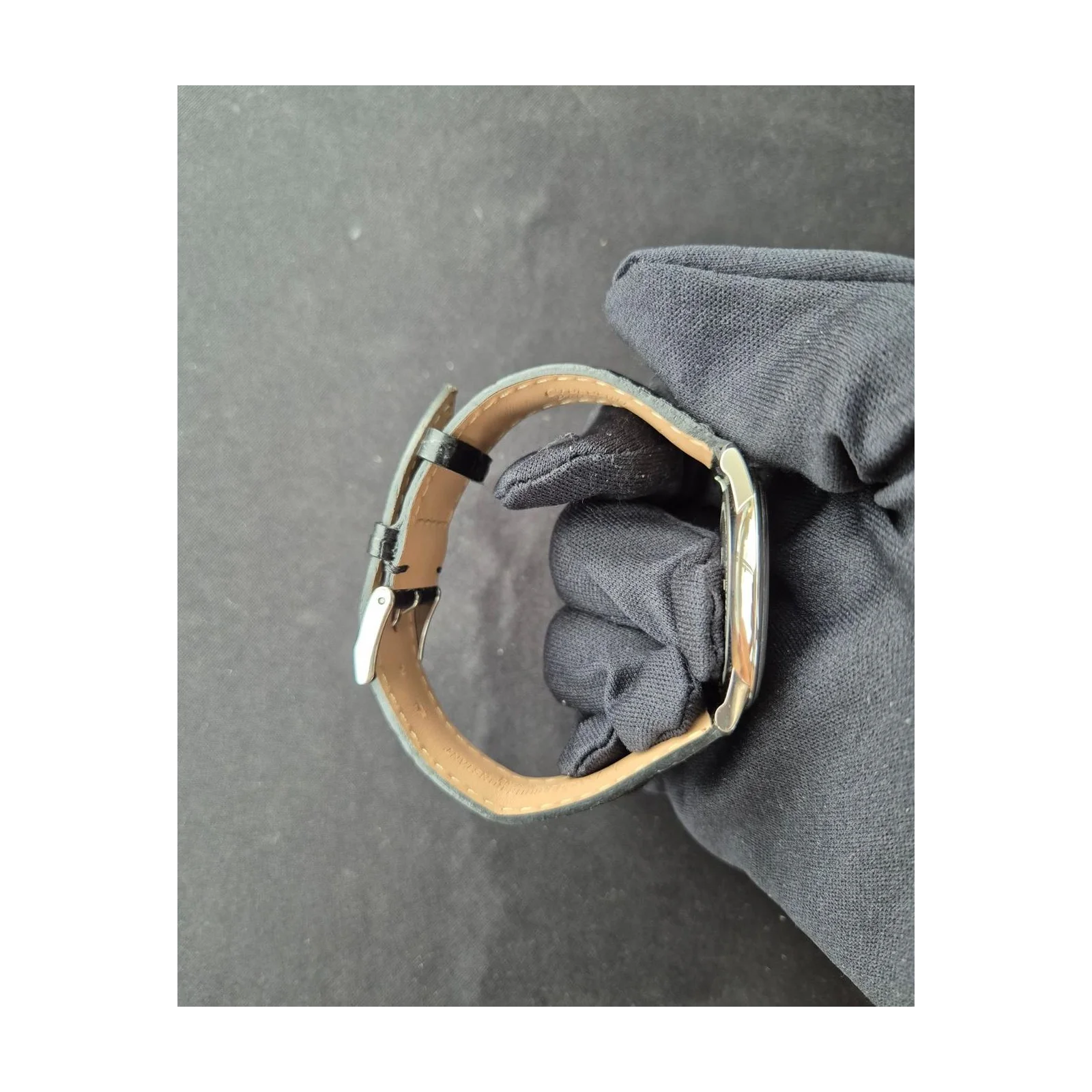 Thumb Slimline Small Second Quartz