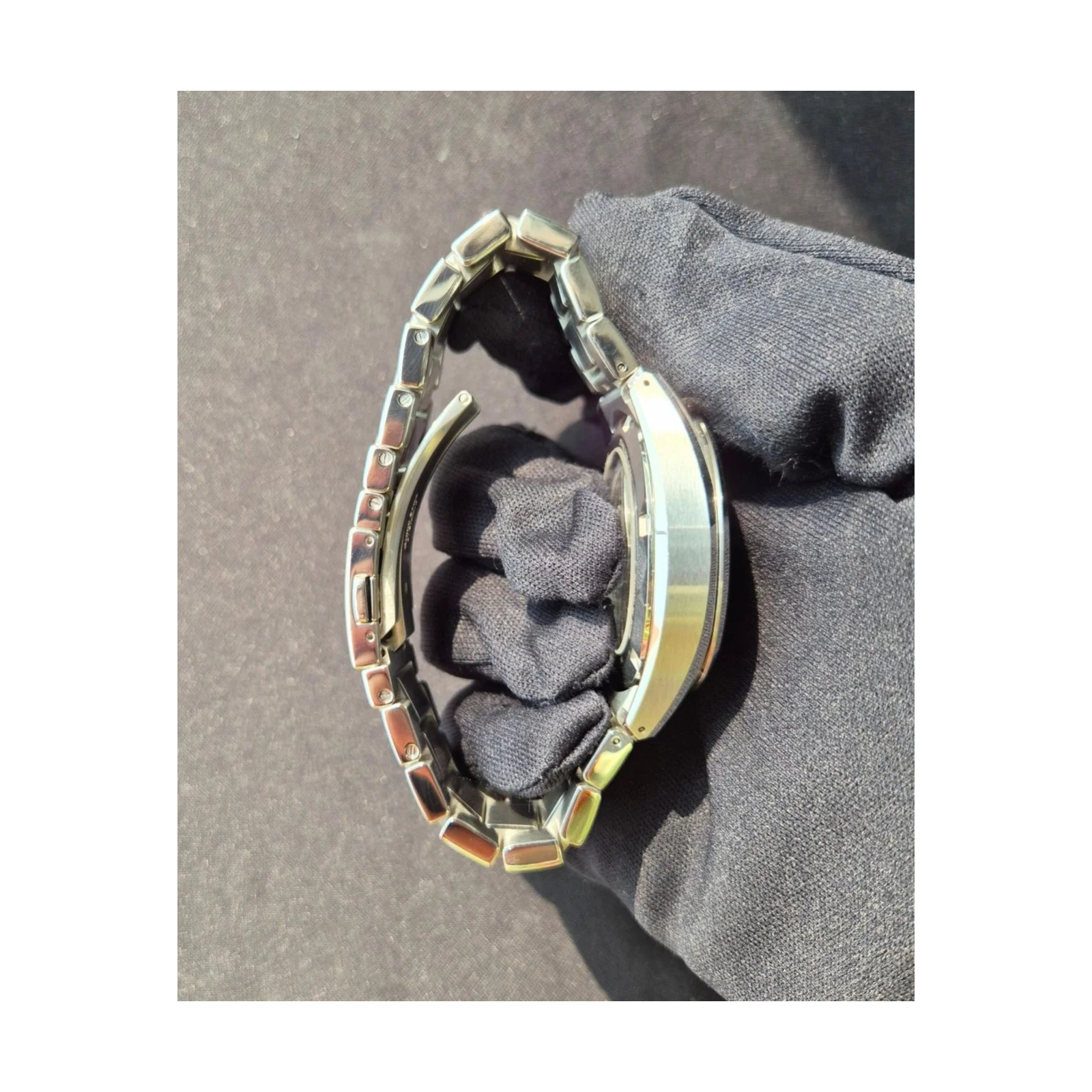 Thumb Spring Drive Evolution 9 Stainless Steel / White / Bracelet