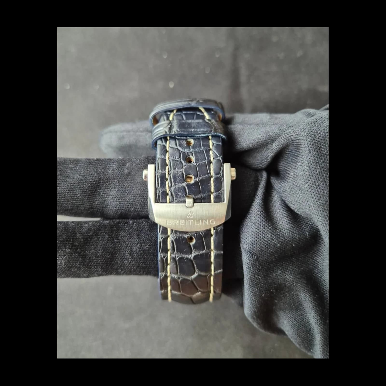 Thumb Premier B01 Chronograph 42 Stainless Steel / Blue / Croco / Folding