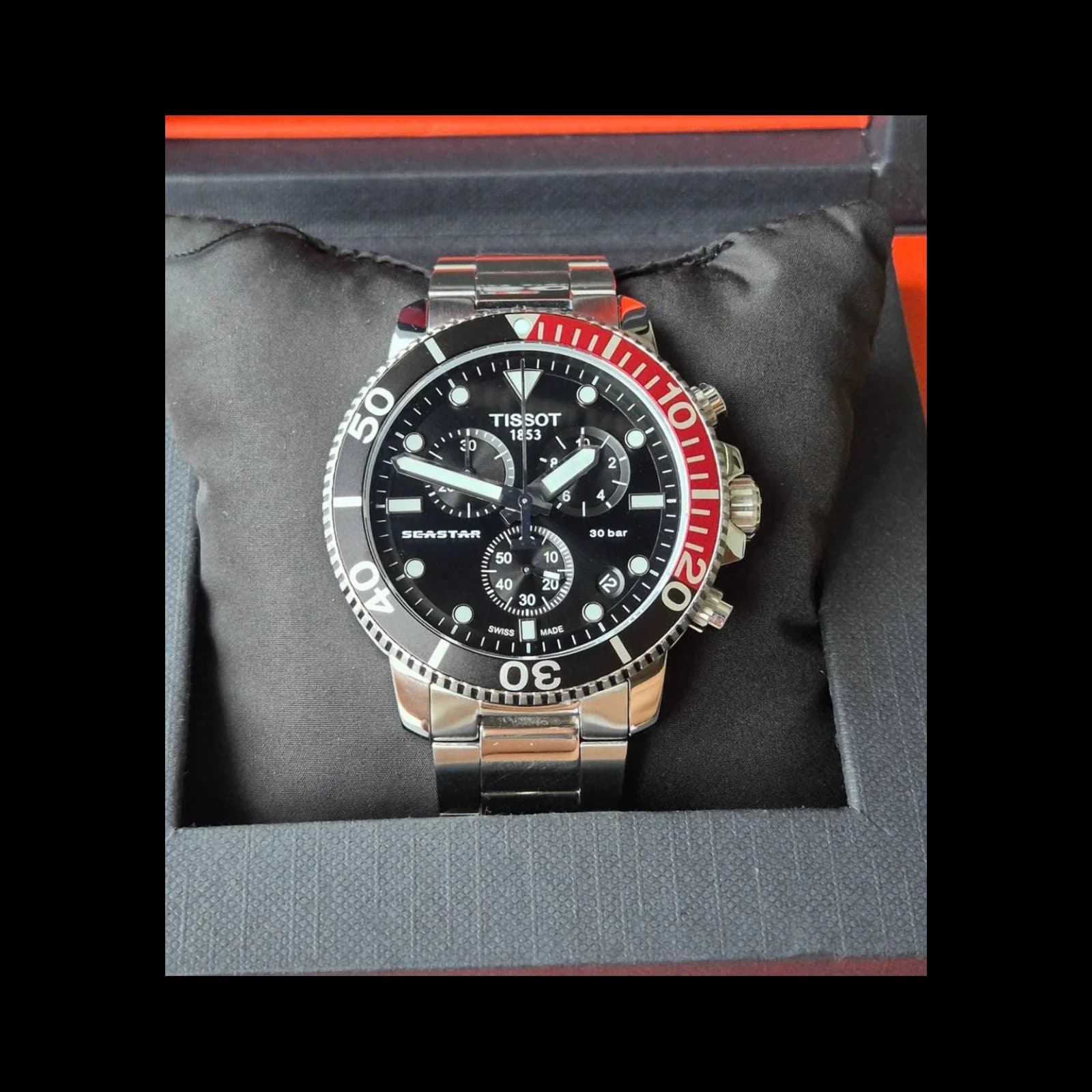 Thumb Seastar 1000 Chronograph Quartz 45.5 Stainless Steel / Black / Bracelet