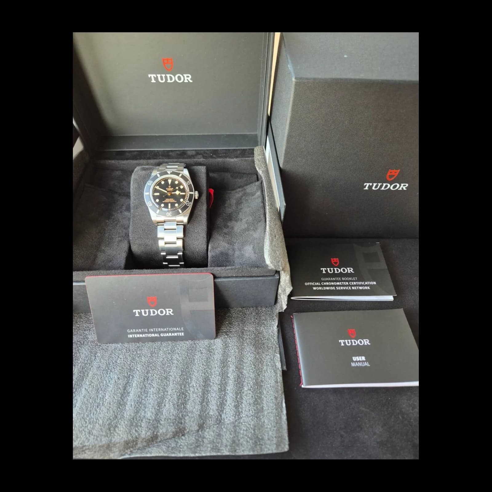 Thumb Black Bay Fifty-Four Stainless Steel / Black / Bracelet