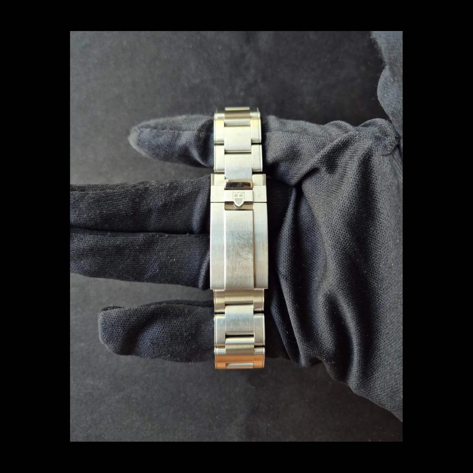 Thumb Black Bay Fifty-Four Stainless Steel / Black / Bracelet