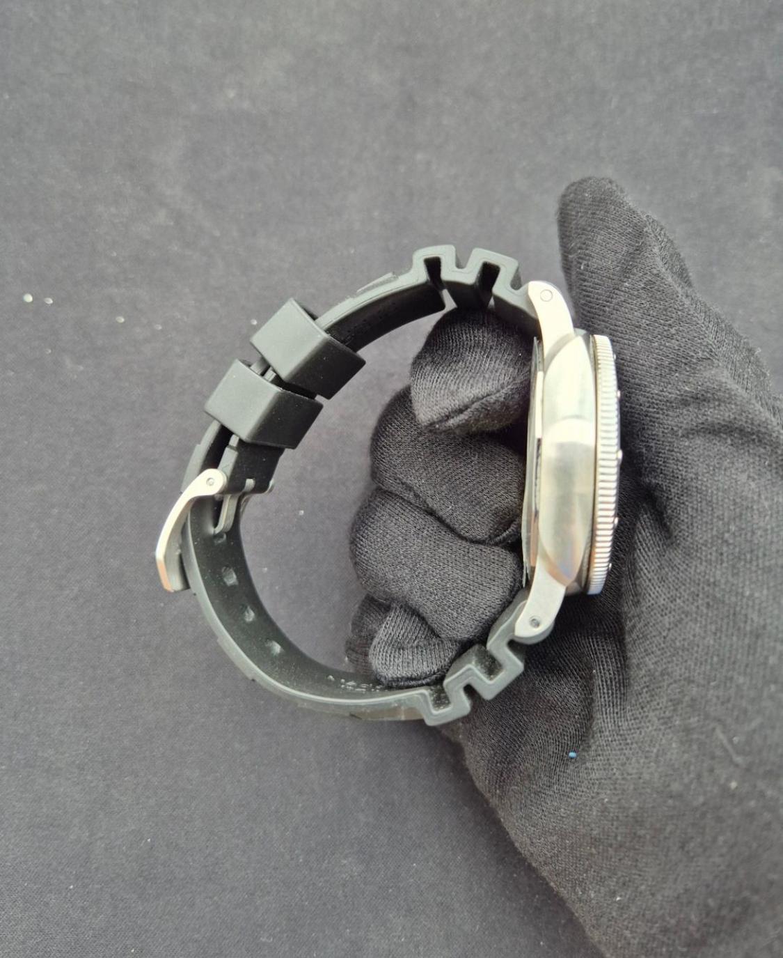 Thumb Luminor Submersible 42 3 Days Automatic Stainless Steel / Black