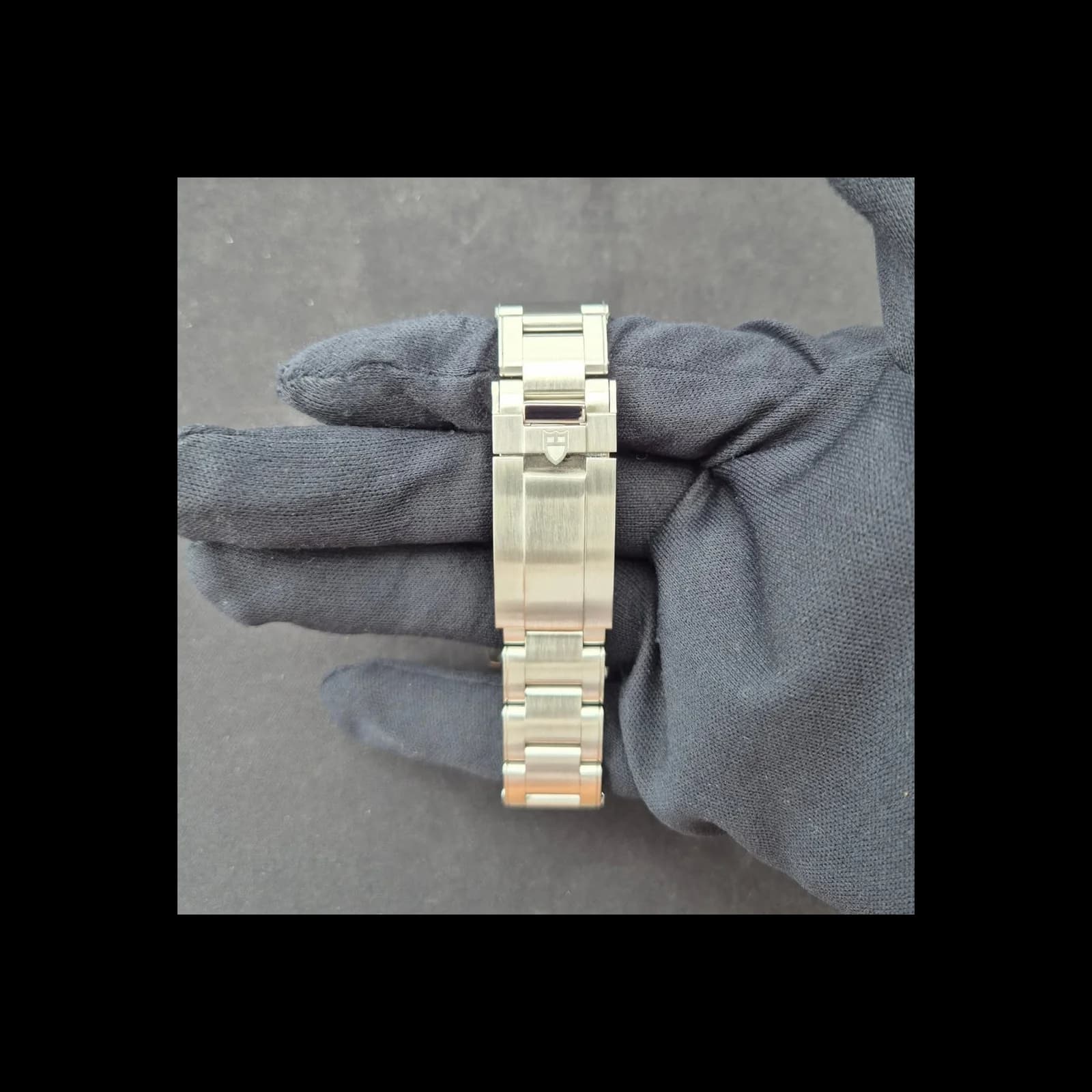 Thumb Black Bay Master Chronometer Stainless Steel - Burgundy / Black / Oyster