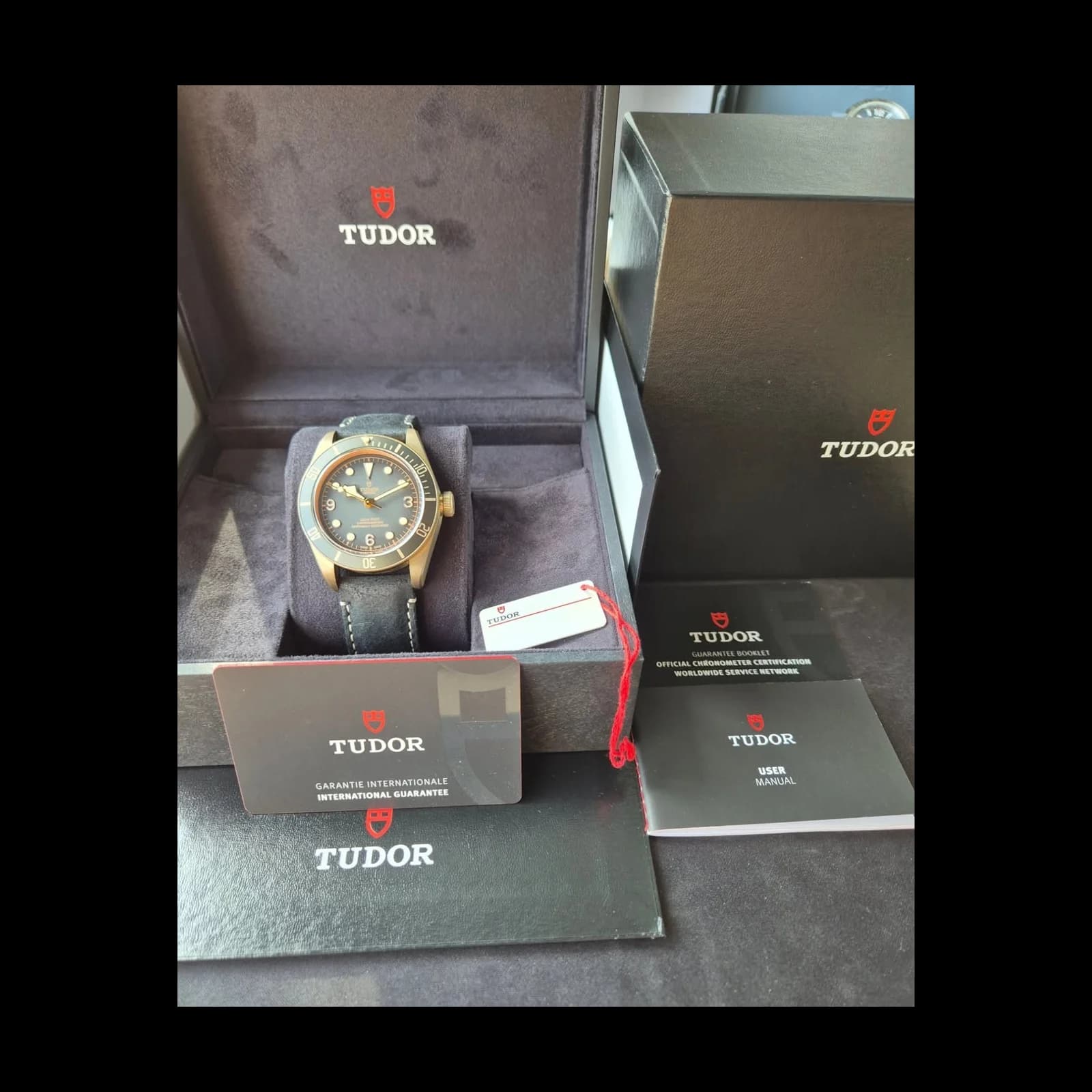 Thumb Heritage Black Bay Bronze / Slate / Leather