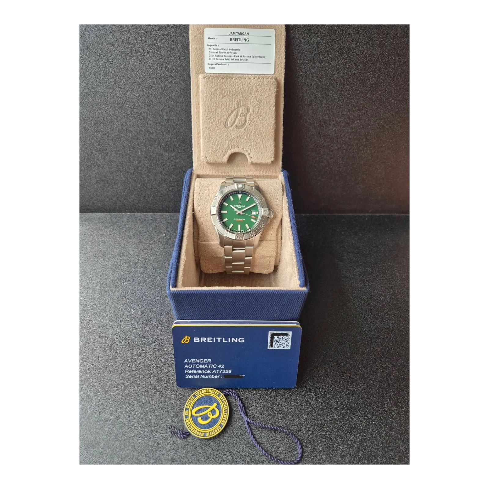 Thumb Avenger Automatic 42 / Green / Stainless Steel