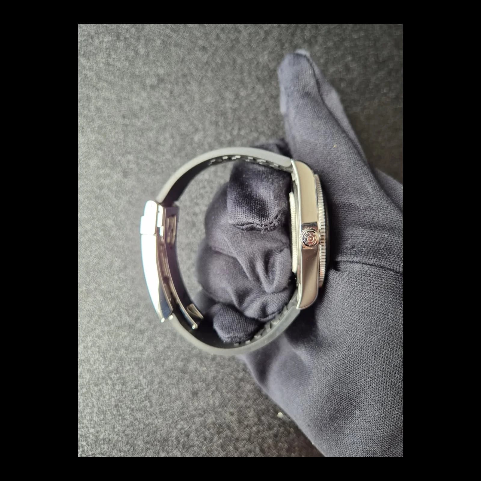 Thumb Black Bay Fifty-Four Stainless Steel / Black / Rubber