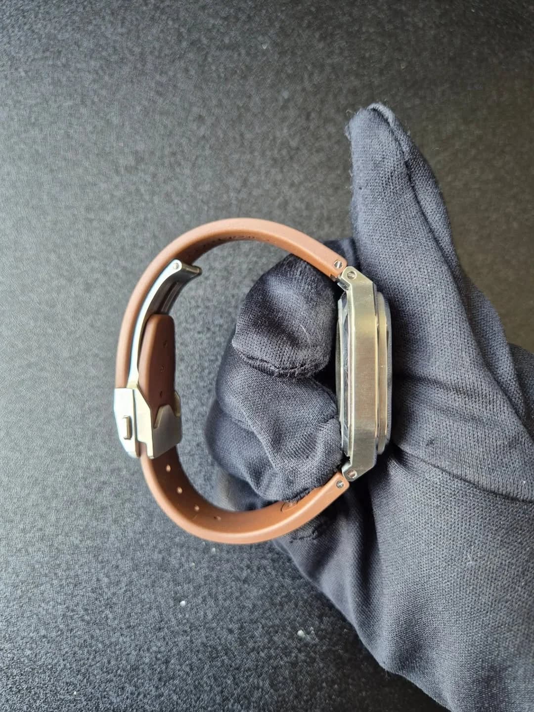 Thumb BR 05 Stainless Steel / Brown / Rubber