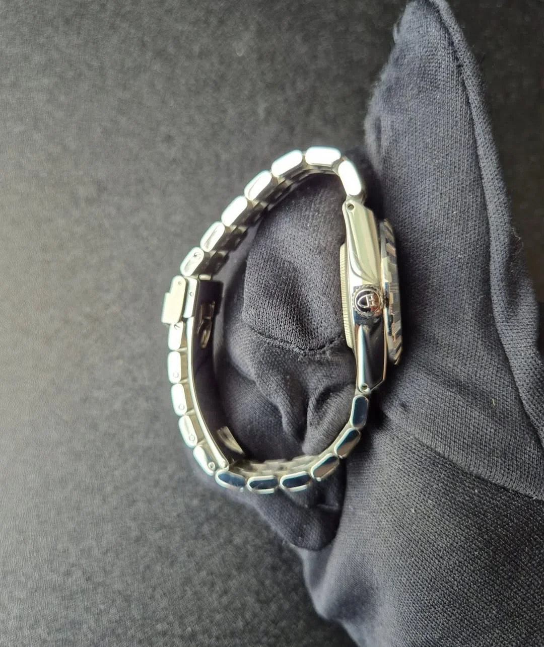 Thumb Royal Date 28 Stainless Steel / Blue - Roman