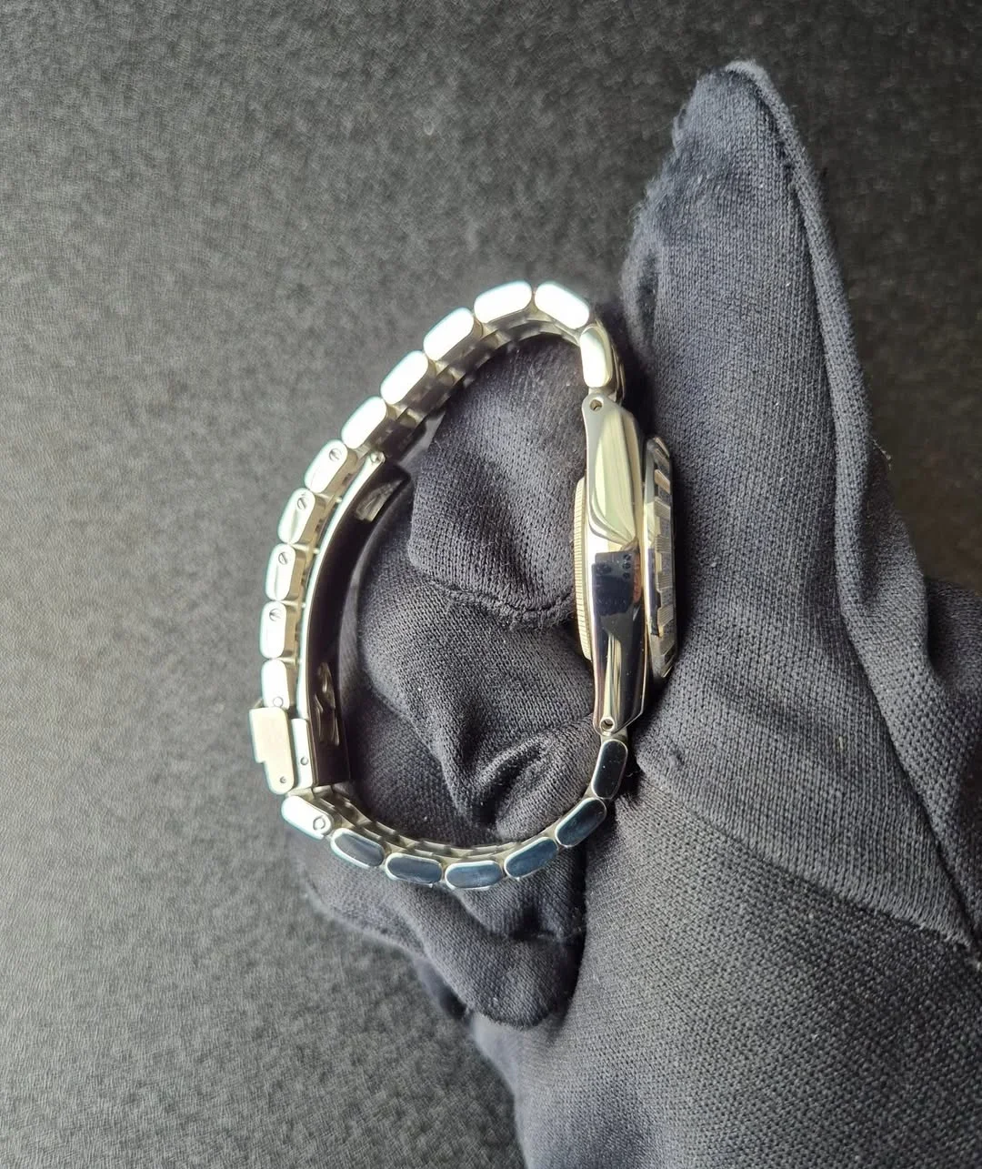 Thumb Royal Date 28 Stainless Steel / Blue - Roman