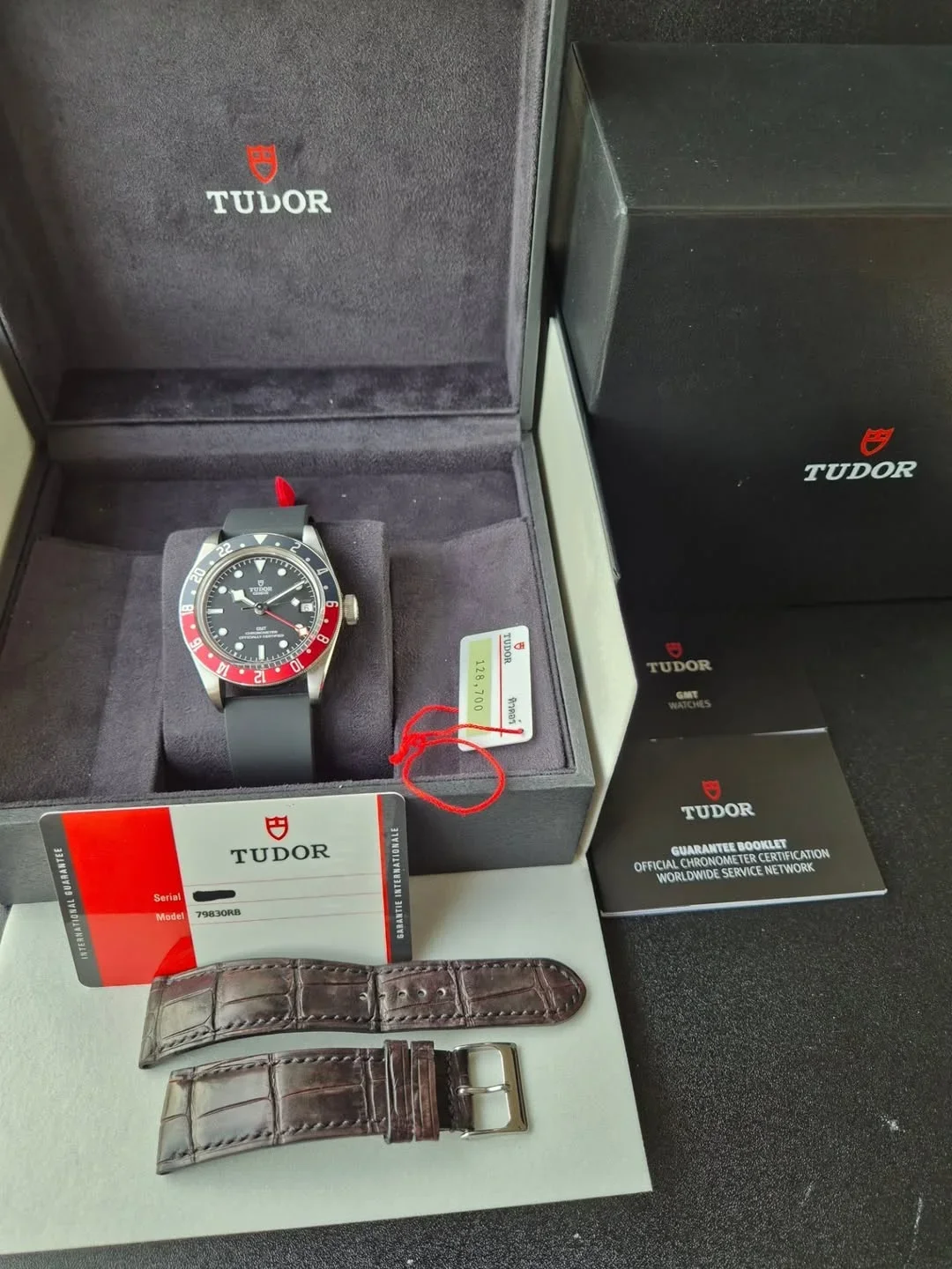 Thumb Black Bay GMT Stainless Steel / Black / Pepsi / Fabric