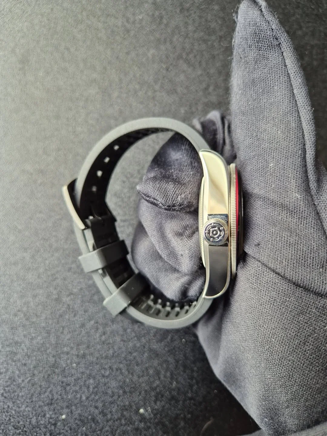 Thumb Black Bay GMT Stainless Steel / Black / Pepsi / Fabric