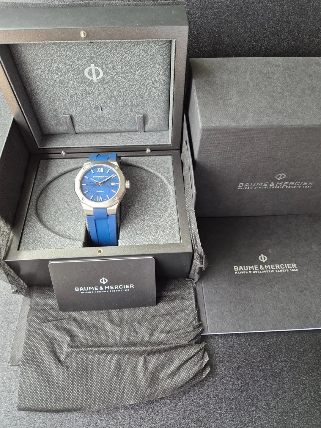 Thumb Riviera 42 Stainless Steel Blue / Rubber
