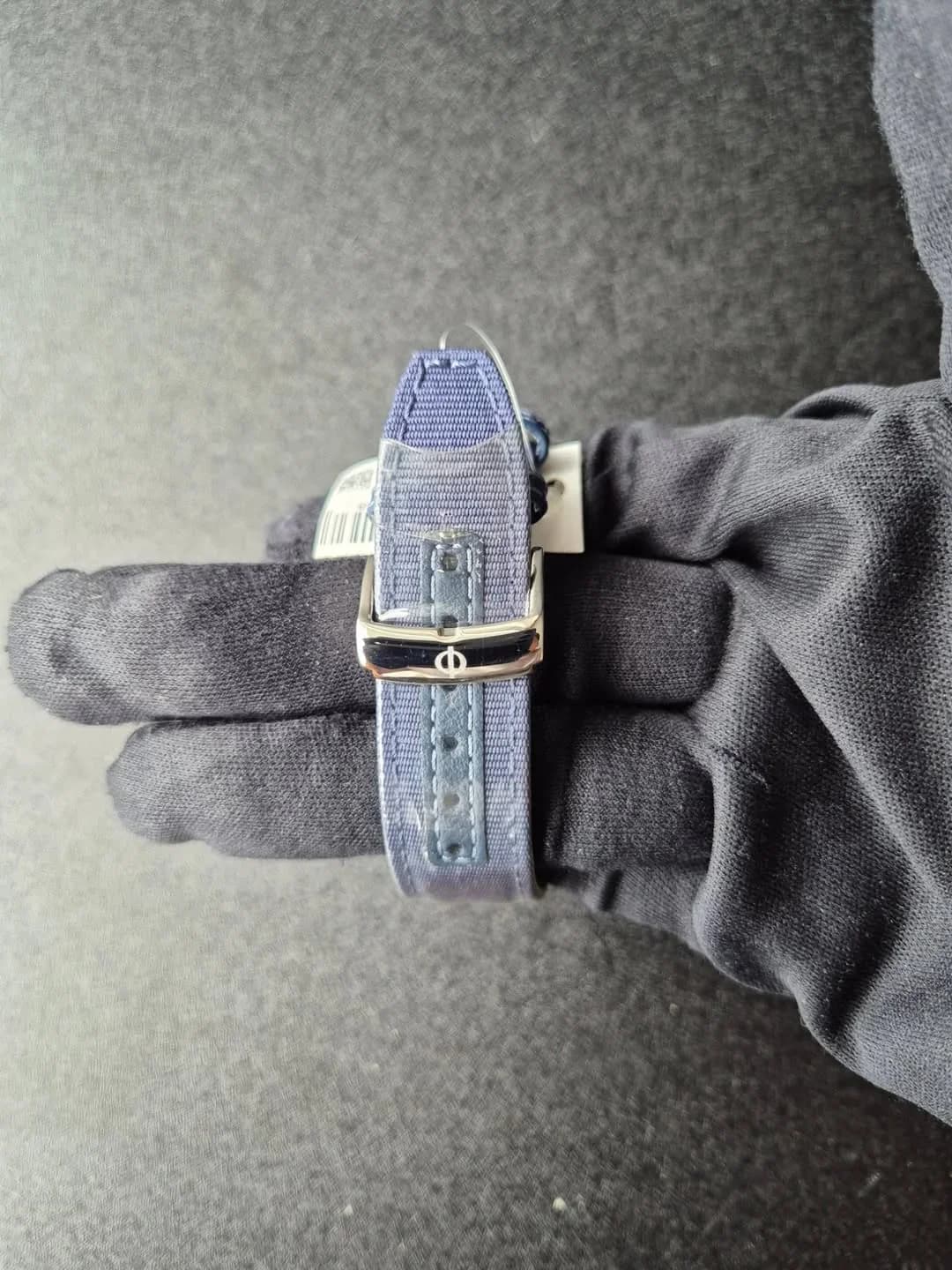 Thumb Classima 42 Automatic Stainless Steel / Grey / Blue Strap