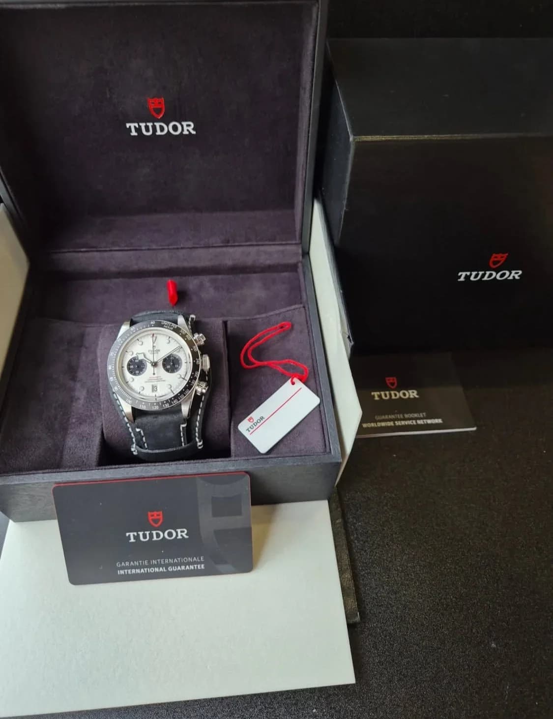 Thumb Heritage Black Bay Chronograph Panda / Bund