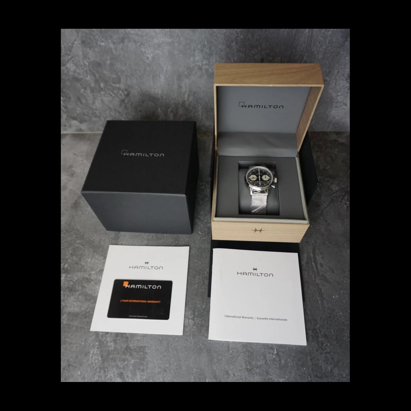 Thumb Intra-Matic Chronograph H Stainless Steel / Black / Mesh