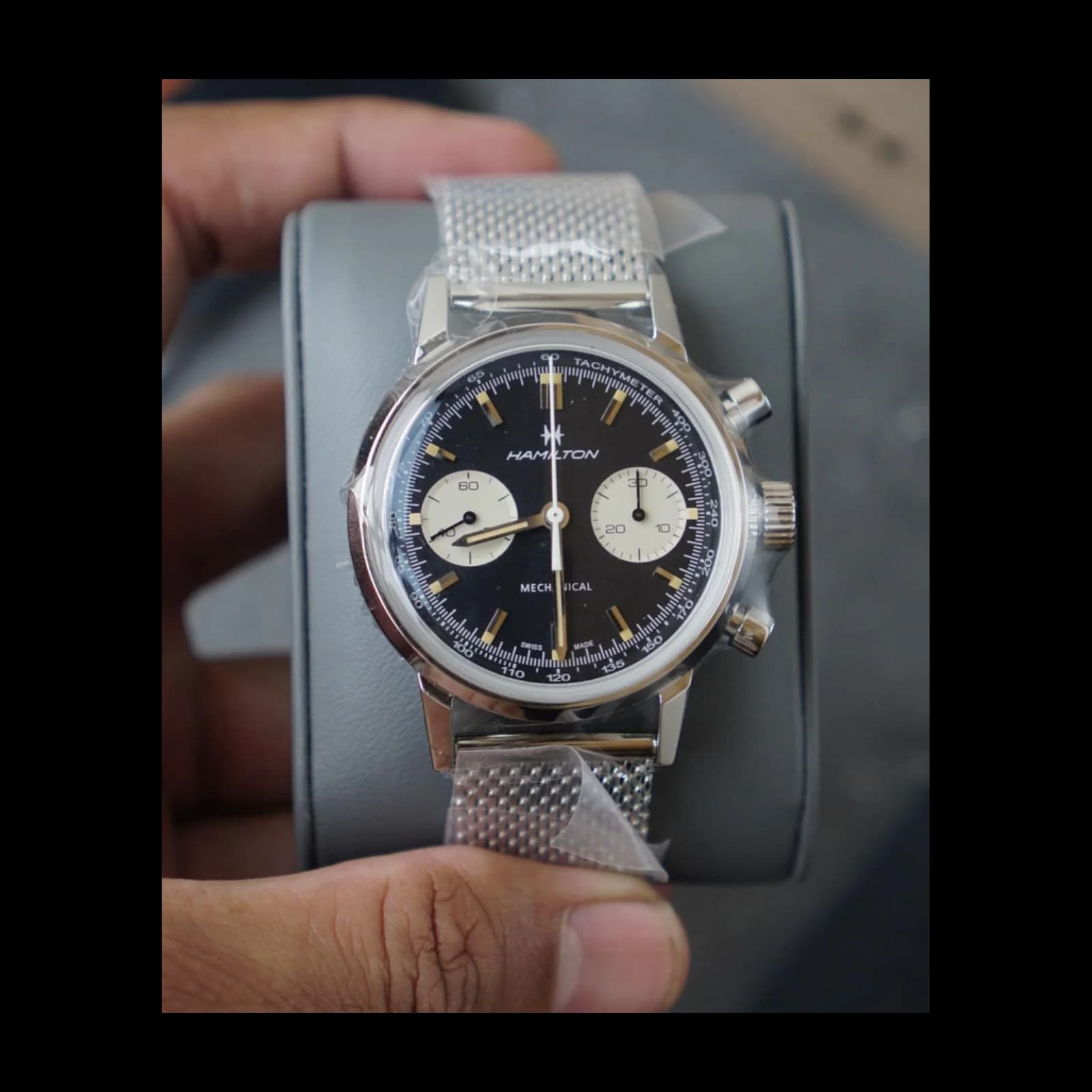 Thumb Intra-Matic Chronograph H Stainless Steel / Black / Mesh