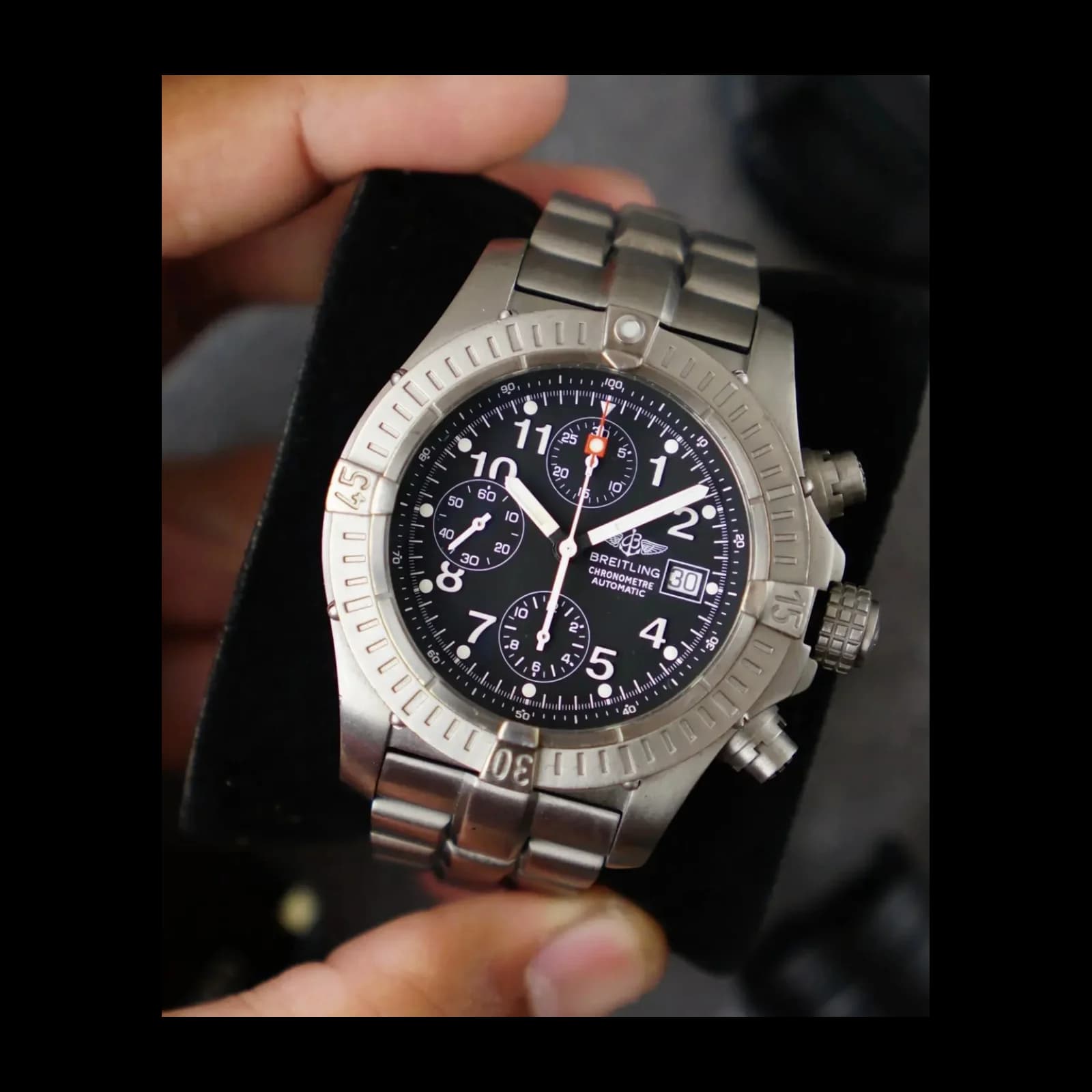 Thumb Avenger 44 Titanium Grey