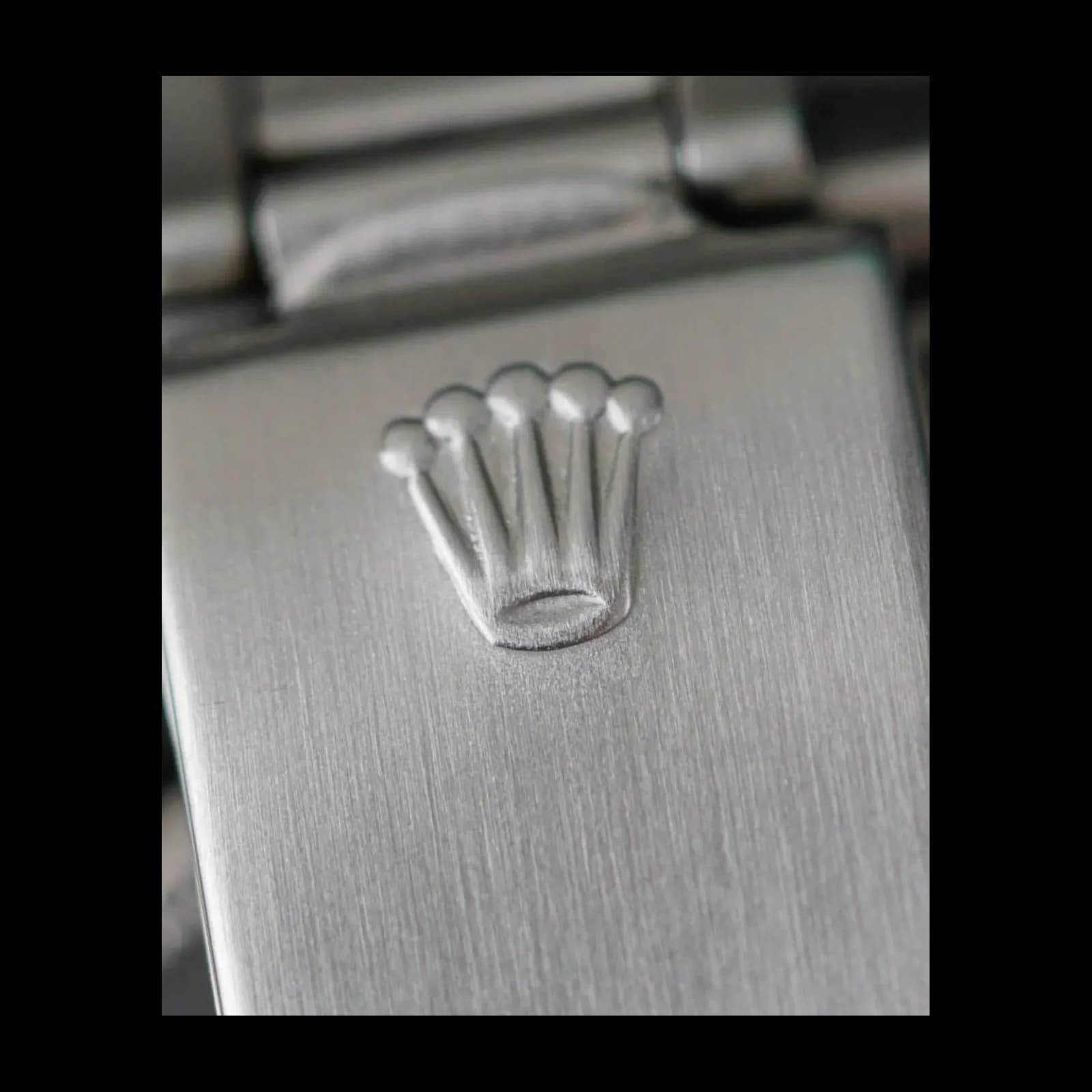 Thumb Oyster Perpetual Date 34 / 1500 / Silver / Stainless Steel