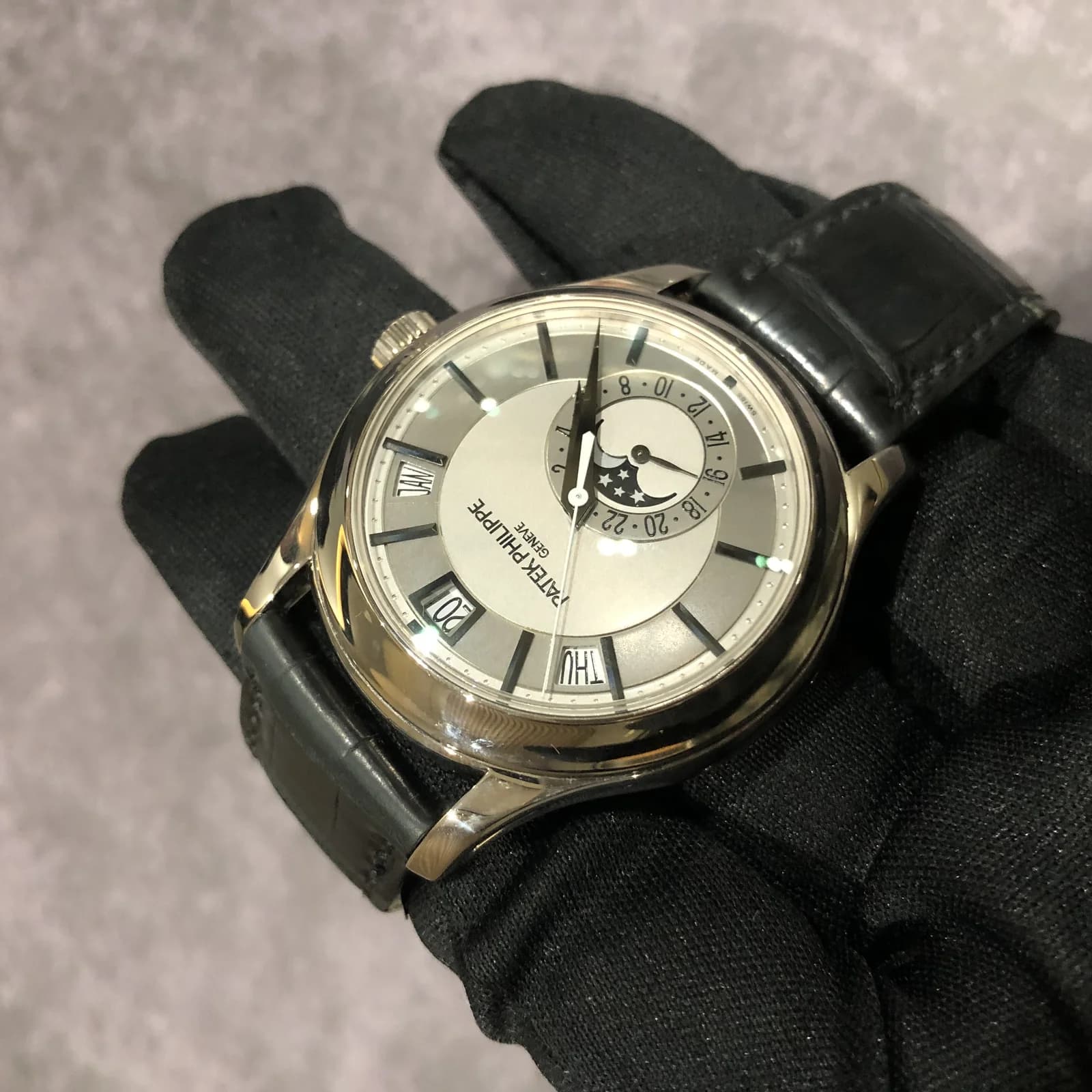 Thumb Annual Calendar 5205 White Gold / Grey