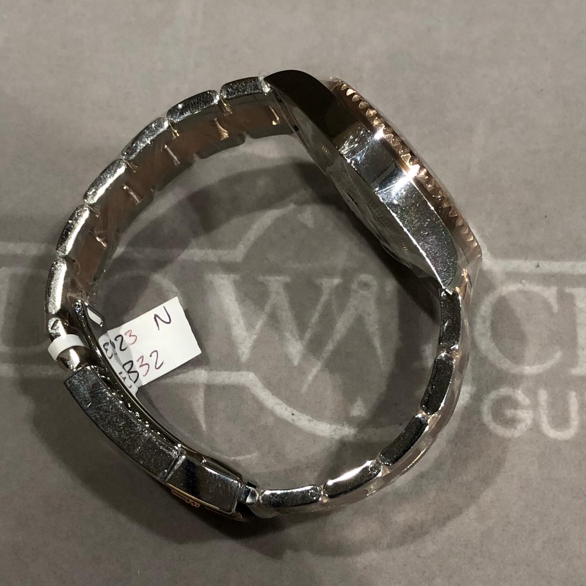Thumb GMT-Master II Stainless Steel / Everose / CHNR / Oyster