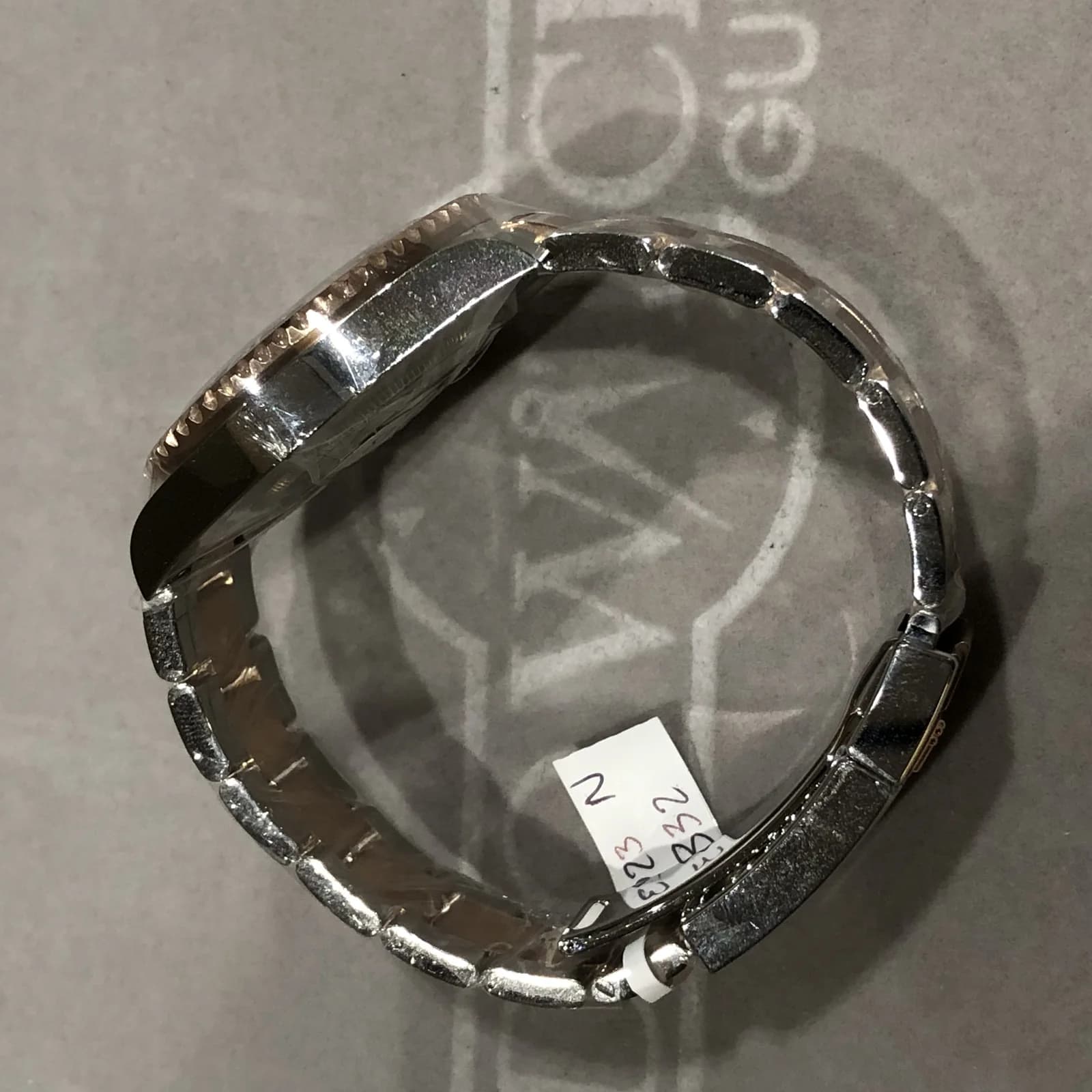 Thumb GMT-Master II Stainless Steel / Everose / CHNR / Oyster