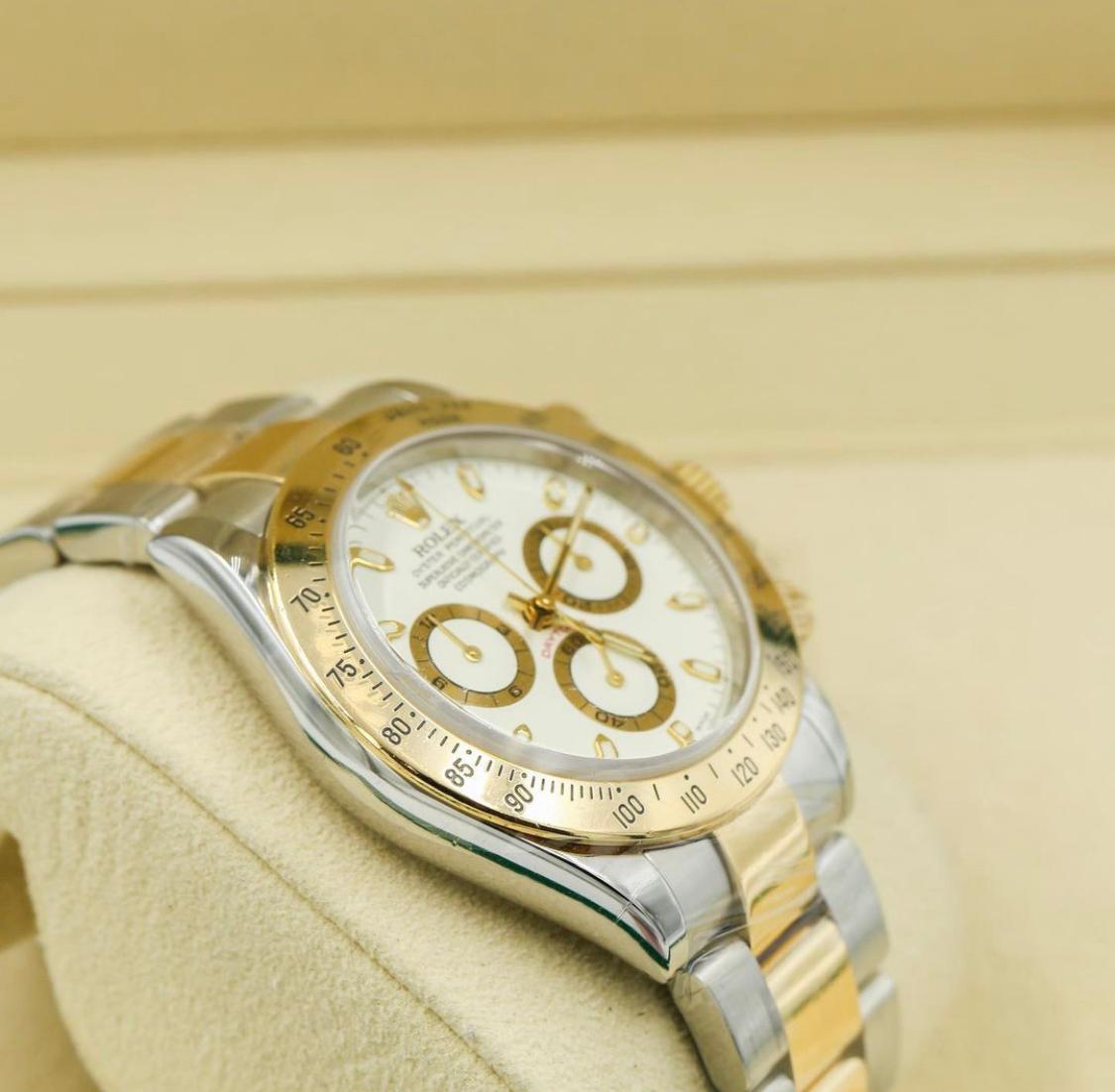 Thumb Cosmograph Daytona Rolesor / White