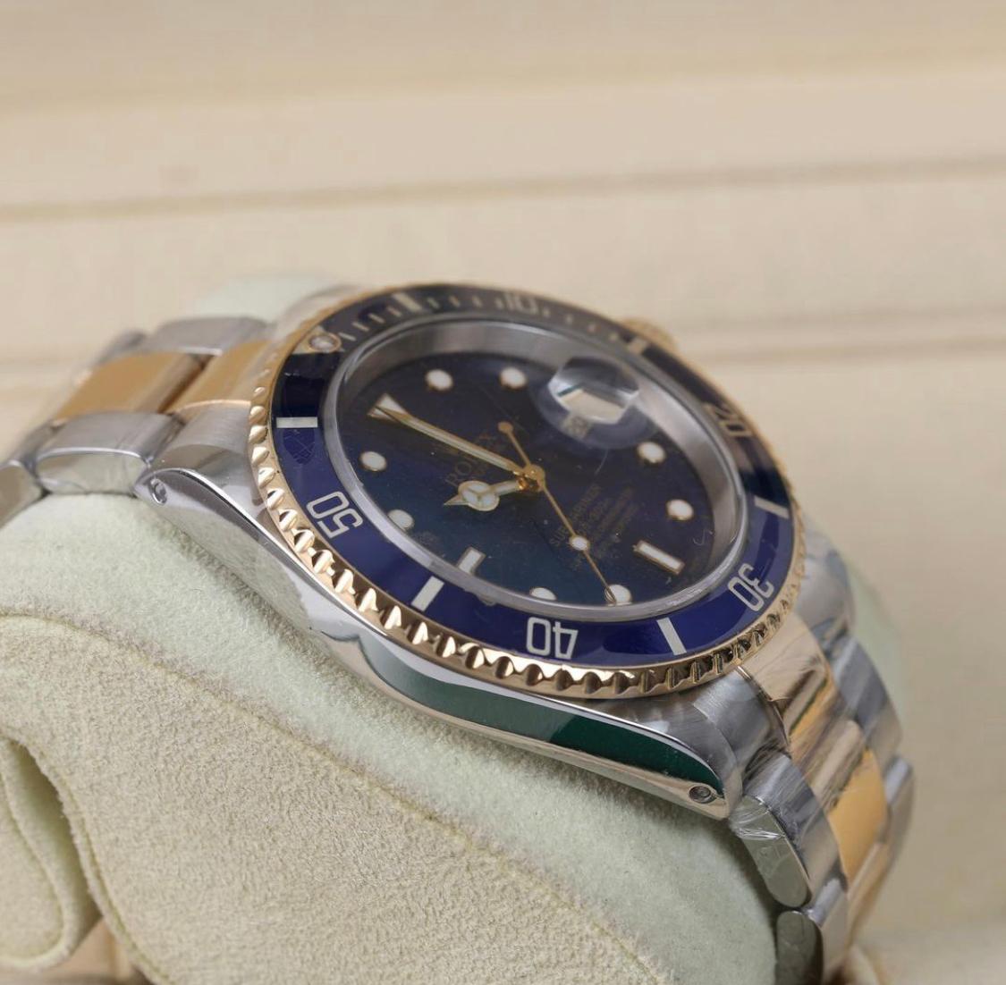 Thumb Submariner Date 16613 Blue Tritium