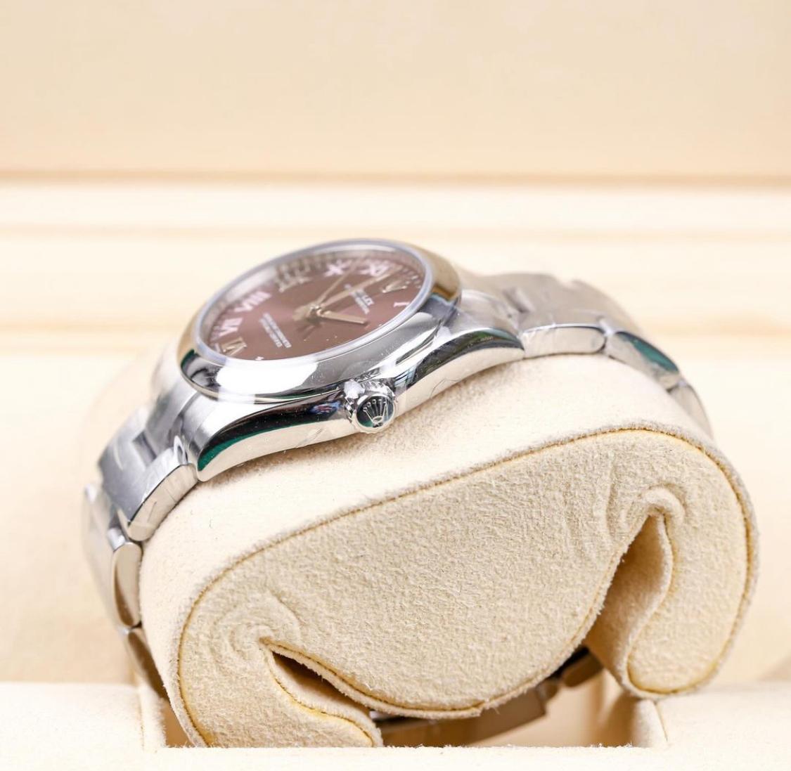 Thumb Oyster Perpetual 31 Red Grape Roman