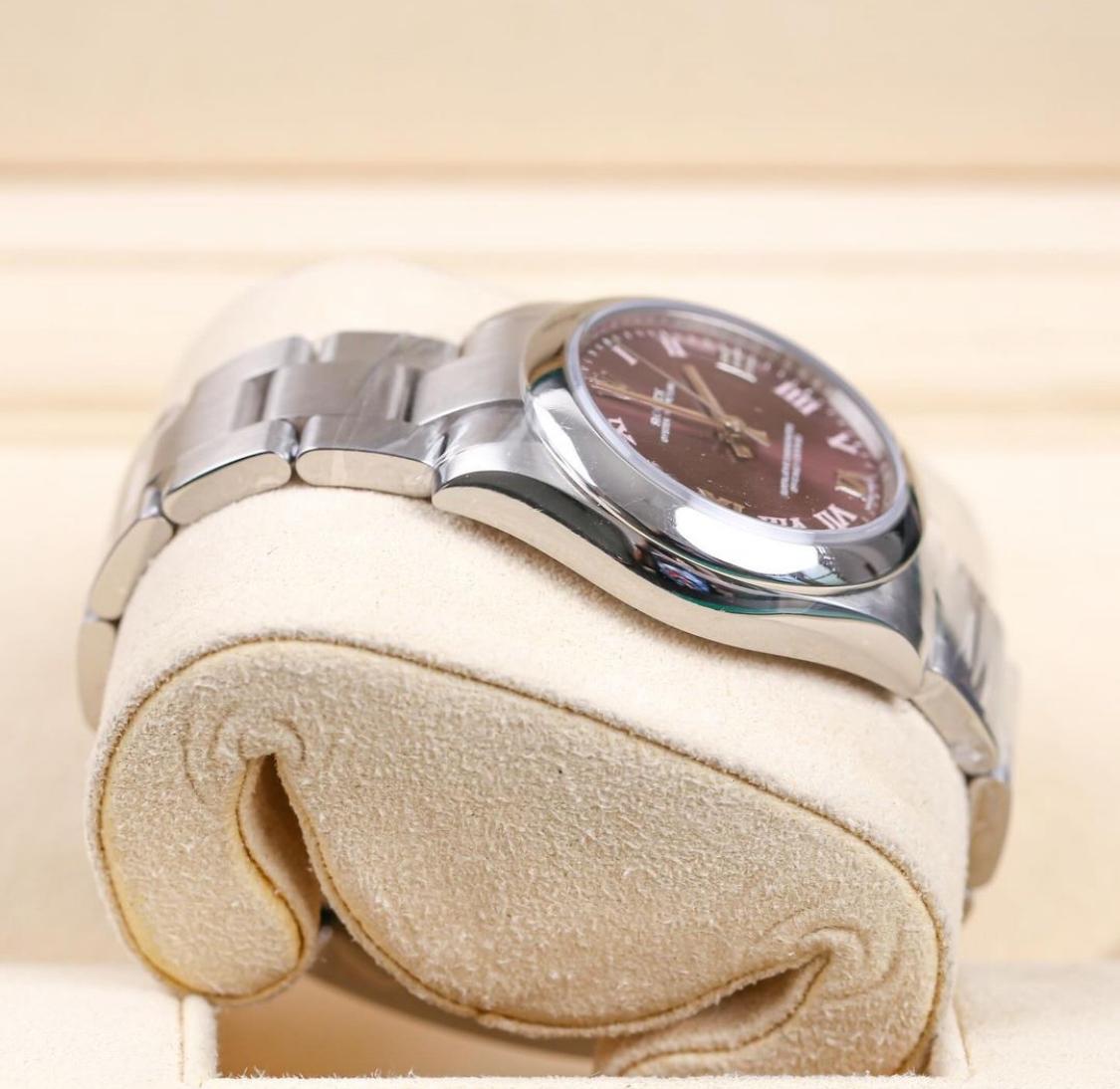 Thumb Oyster Perpetual 31 Red Grape Roman