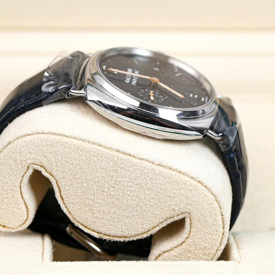 Thumb Radiomir Quaranta Stainless Steel / Blue