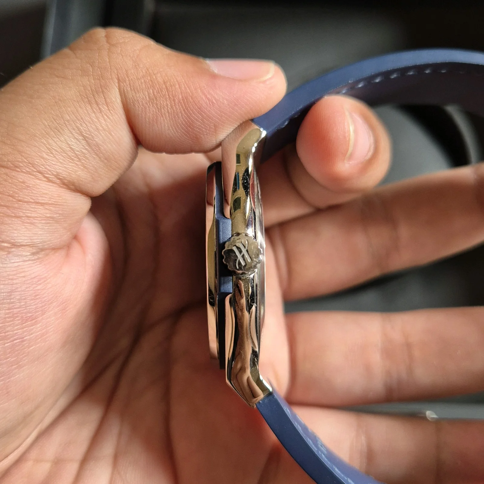 Thumb Classic Fusion 42 Titanium / Blue / Rubber