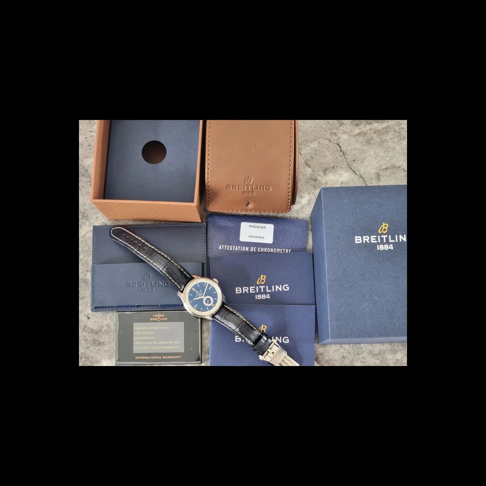 Thumb Premier Automatic 40 Stainless Steel / Blue / Croco Blue / Folding