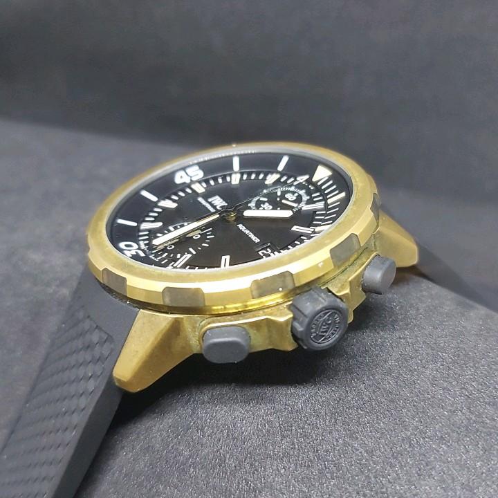 Thumb Aquatimer charles darwin expedition