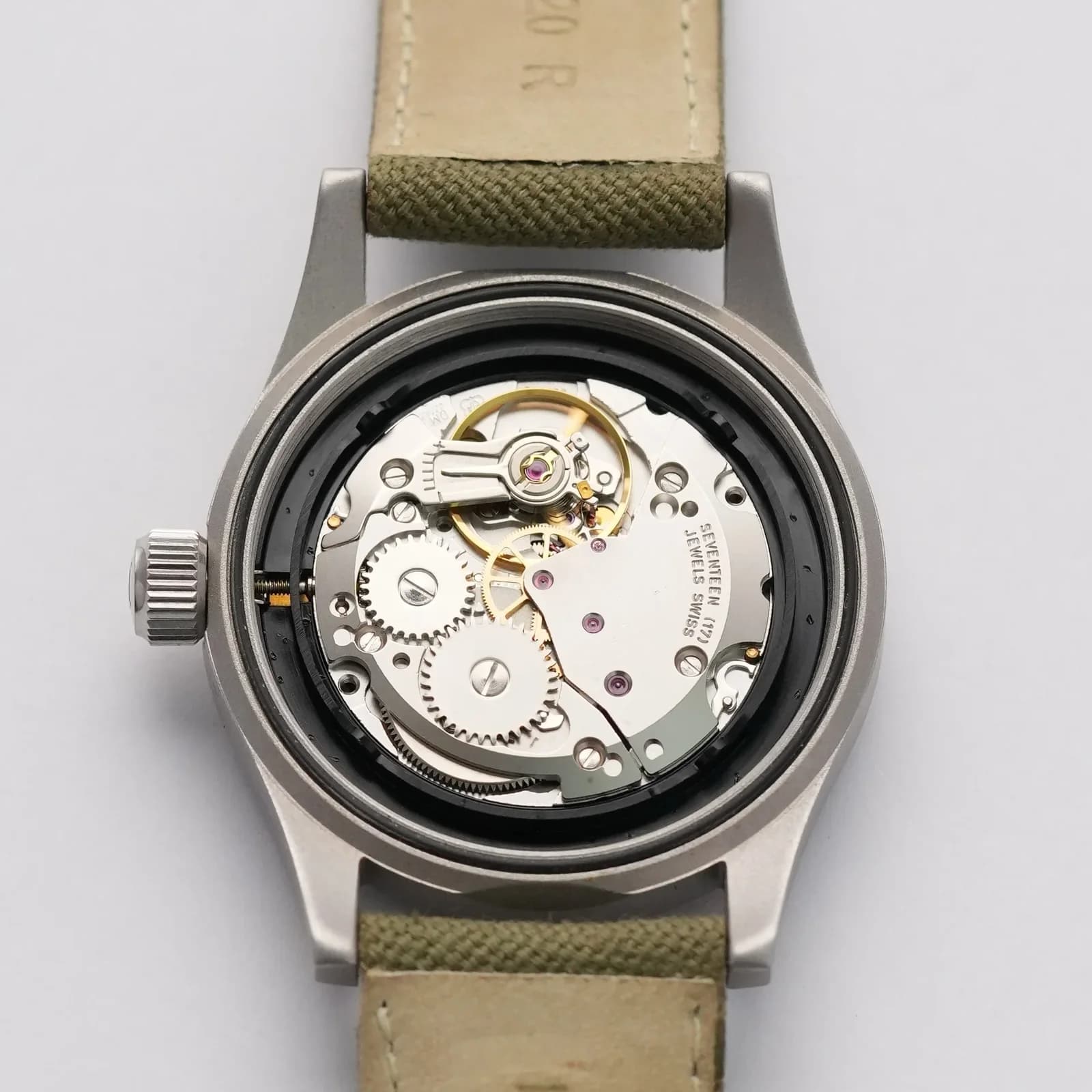 Thumb Khaki Field Mechanical 38