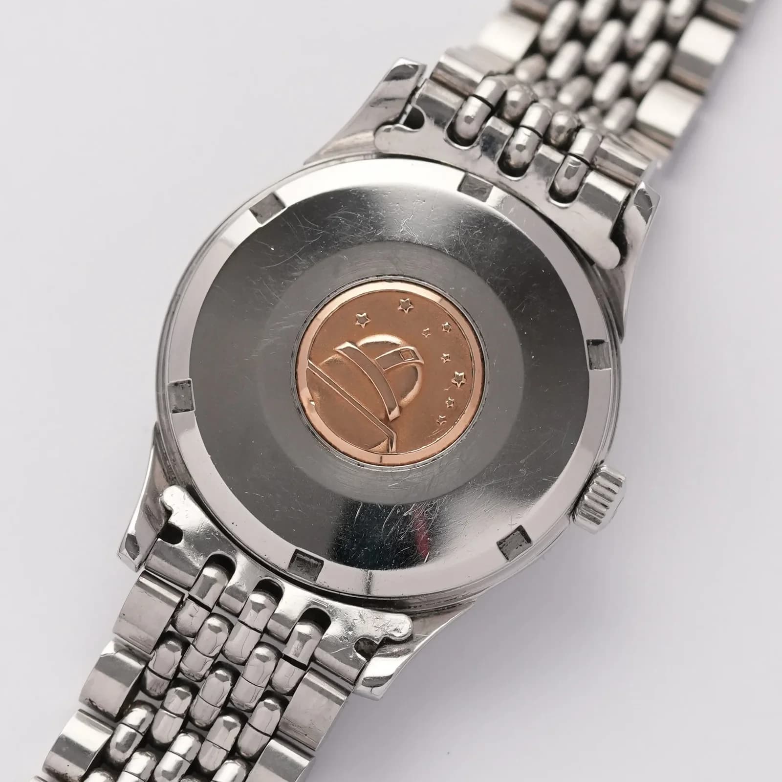 Thumb Omega Constellation Railtrack