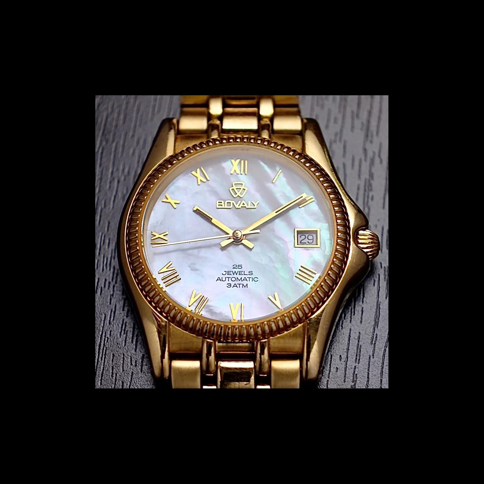 Thumb BOVALY Automatic MOP dial