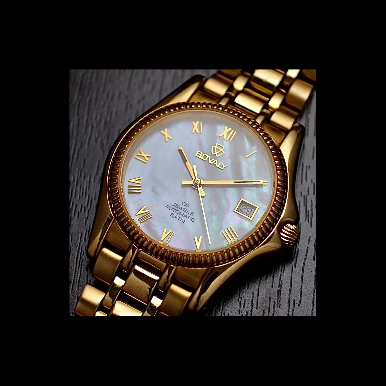 Thumb BOVALY Automatic MOP dial