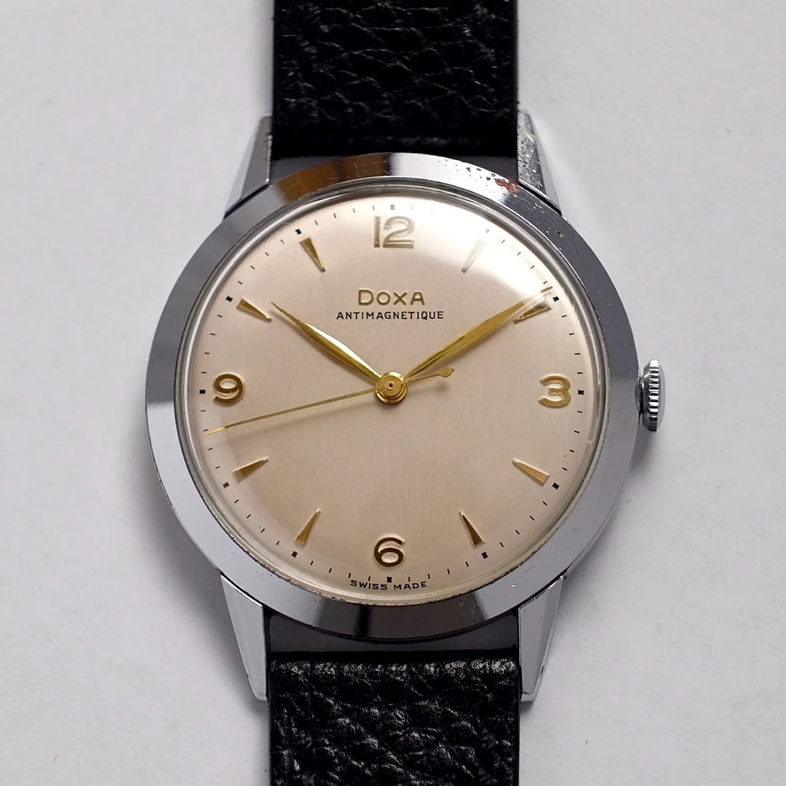 Thumb DOXA Calatrava Explorer Antimagnetique manual