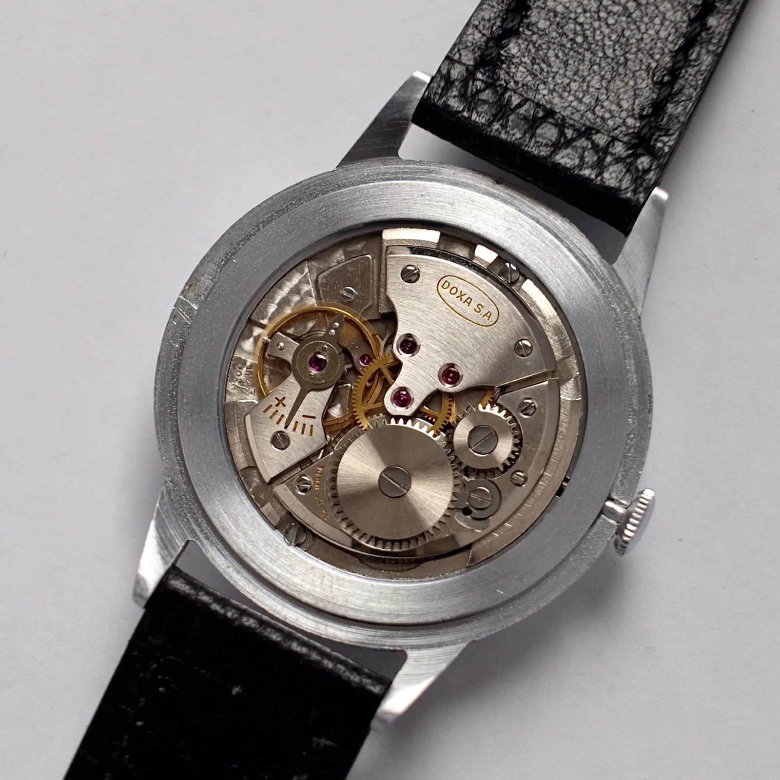 Thumb DOXA Calatrava Explorer Antimagnetique manual